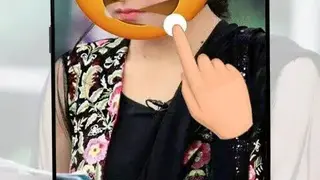 Girls Face Emoji Remover screenshot